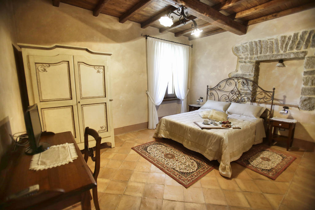 La Locanda Del Ruspante Castro dei Volsci Ruang foto