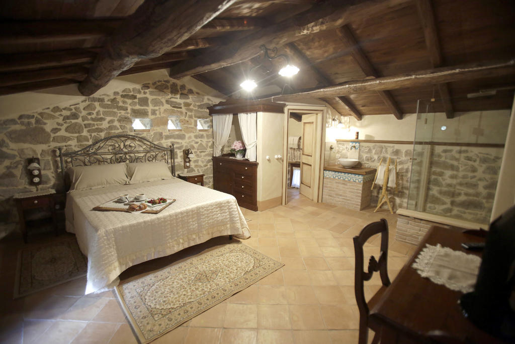 La Locanda Del Ruspante Castro dei Volsci Ruang foto